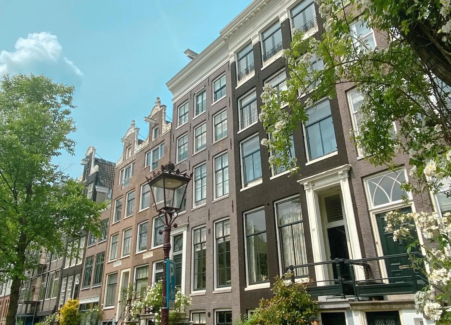 Large En-Suite Room In Historic Canalhouse From 1729 Amsterdam Netherlands